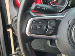 Jeep Gladiator 2022 4x4 Rubicon 4 puertas Cabina Crew 5.0 pies. SB