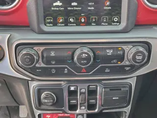 Jeep Gladiator 2022 4x4 Rubicon 4 puertas Cabina Crew 5.0 pies. SB