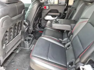 Jeep Gladiator 2022 4x4 Rubicon 4 puertas Cabina Crew 5.0 pies. SB