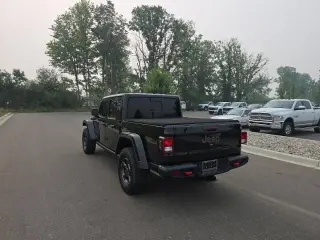 Jeep Gladiator 2022 4x4 Rubicon 4 puertas Cabina Crew 5.0 pies. SB