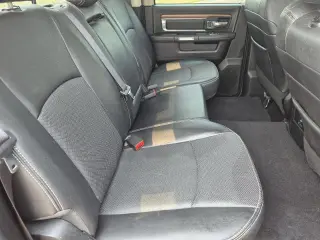 Ram 1500 2015 4x4 Laramie 4 puertas Cabina Crew 5.5 pies. SB Pickup