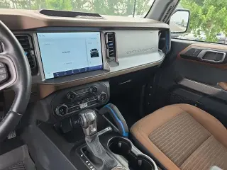 Ford Bronco 2023 4x4 Outer Banks 4 puertas SUV