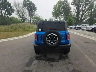 Ford Bronco 2023 4x4 Outer Banks 4 puertas SUV