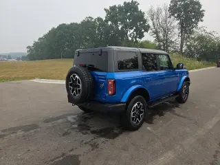 Ford Bronco 2023 4x4 Outer Banks 4 puertas SUV