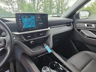Ford Explorer 2025 AWD Platinum 4 puertas SUV