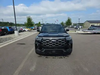 Ford Explorer 2025 AWD Platinum 4 puertas SUV