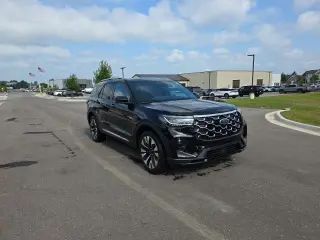 Ford Explorer 2025 AWD Platinum 4 puertas SUV