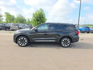 Ford Explorer 2025 AWD Platinum 4 puertas SUV