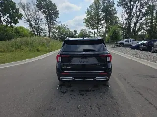 Ford Explorer 2025 AWD Platinum 4 puertas SUV