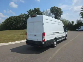 Furgoneta de Carga Ford Transit 2024 AWD 250 3 puertas LWB Techo Alto Extendido