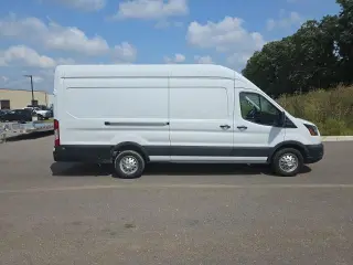 Furgoneta de Carga Ford Transit 2024 AWD 250 3 puertas LWB Techo Alto Extendido