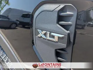 Ford Ranger 2025 4x4 XLT 4 puertas SuperCrew con caja de 5.0 pies