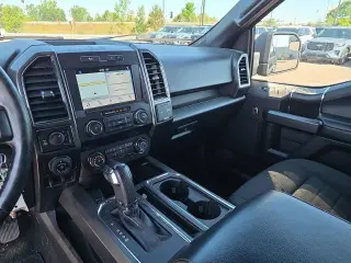 Ford F-150 2019 4x4 XLT 4 puertas SuperCrew 5.5 pies. SB