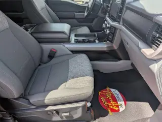 Ford F-150 2023 4x4 XLT 4 puertas SuperCrew 5.5 pies. SB
