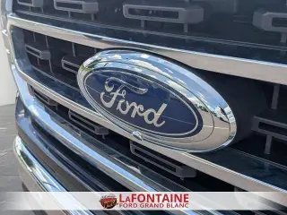 Ford F-150 2023 4x4 XLT 4 puertas SuperCrew 5.5 pies. SB