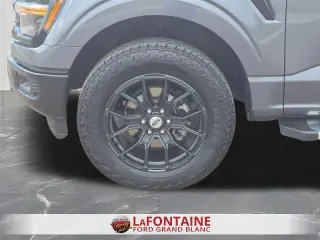 Ford F-150 2025 4x4 XLT 4 puertas SuperCrew 5.5 pies. SB