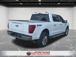 Ford F-150 2024 4x4 Lariat 4 puertas SuperCrew 6.5 pies. SB