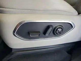 Jeep Wagoneer 2022 4x2 Serie III 4 puertas SUV