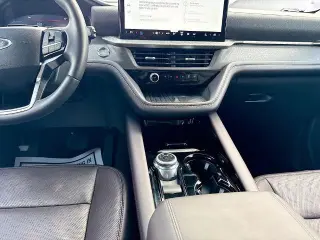 Ford Explorer 2025 Platinum 4 puertas SUV