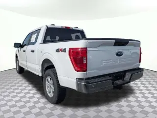 Ford F-150 2023 4x4 XLT 4 puertas SuperCrew 6.5 pies. Caja corta