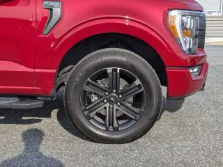 Ford F-150 2021 4x4 XLT 4 puertas SuperCrew 5.5 pies. SB