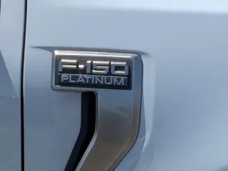 Ford F-150 2023 4x4 Platinum 4 puertas SuperCrew 6.5 pies. SB