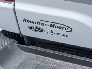 Ford F-150 2023 4x4 Platinum 4 puertas SuperCrew 6.5 pies. SB