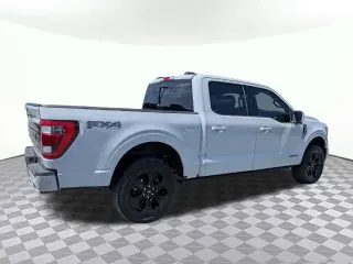 Ford F-150 2023 4x4 Platinum 4 puertas SuperCrew 6.5 pies. SB