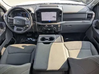 Ford F-150 2025 4x4 XLT 4 puertas SuperCrew 5.5 pies. SB
