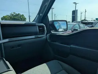 Ford F-150 2025 4x4 XLT 4 puertas SuperCrew 5.5 pies. SB