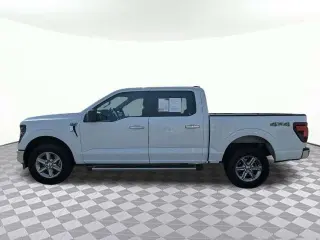 Ford F-150 2025 4x4 XLT 4 puertas SuperCrew 5.5 pies. SB