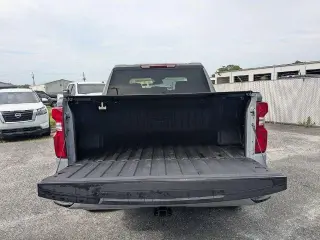 Chevrolet Silverado 1500 2025 4x2 RST 4 puertas Cabina Crew 5.8 pies. Caja corta