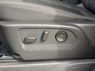 Chevrolet Silverado 1500 2025 4x2 RST 4 puertas Cabina Crew 5.8 pies. Caja corta