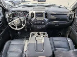 Chevrolet Silverado 1500 Limited 2022 4x2 Custom 4 puertas Crew Cab 5.8 pies. SB