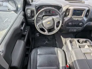 Chevrolet Silverado 1500 Limited 2022 4x2 Custom 4 puertas Crew Cab 5.8 pies. SB