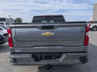Chevrolet Silverado 1500 Limited 2022 4x2 Custom 4 puertas Crew Cab 5.8 pies. SB