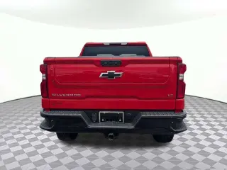 Chevrolet Silverado 1500 2023 4x4 LT Trail Boss 4 puertas Cabina Crew 5.8 pies. SB