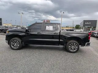 Chevrolet Silverado 1500 2022 4x4 LT Cabina Crew 4 puertas 5.8 ft. Caja corta con 2FL