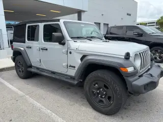 Jeep Wrangler 2024 4x4 Sport 4 puertas SUV