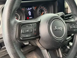 Jeep Wrangler 2024 4x4 Sport 4 puertas SUV