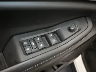 Jeep Grand Cherokee L 2025 4x2 Limited 4 puertas SUV