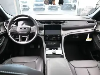 Jeep Grand Cherokee L 2025 4x2 Limited 4 puertas SUV