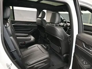 Jeep Grand Cherokee L 2025 4x2 Limited 4 puertas SUV