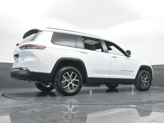 Jeep Grand Cherokee L 2025 4x2 Limited 4 puertas SUV