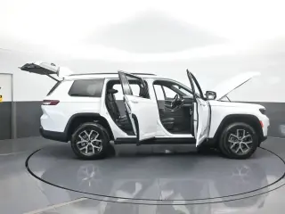 Jeep Grand Cherokee L 2025 4x2 Limited 4 puertas SUV