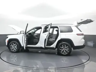 Jeep Grand Cherokee L 2025 4x2 Limited 4 puertas SUV