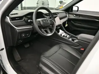 Jeep Grand Cherokee L 2025 4x2 Limited 4 puertas SUV