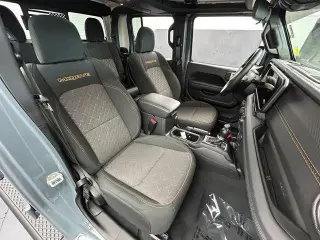 Jeep Gladiator 2024 4x4 Mojave 4 puertas Crew Cab 5.0 pies. SB