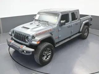 Jeep Gladiator 2024 4x4 Mojave 4 puertas Crew Cab 5.0 pies. SB