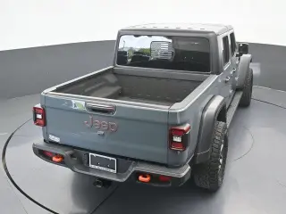 Jeep Gladiator 2024 4x4 Mojave 4 puertas Crew Cab 5.0 pies. SB